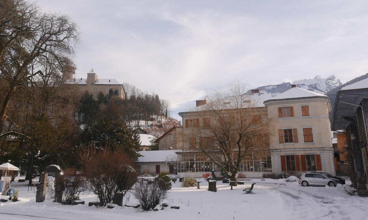 פאברג Hotel Du Parc - Manoir Du Baron Blanc מראה חיצוני תמונה